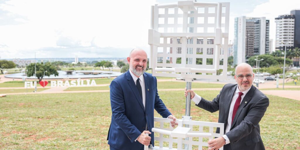 ebc-instala-antena-de-tv-3.0-na-torre-de-tv,-em-brasilia