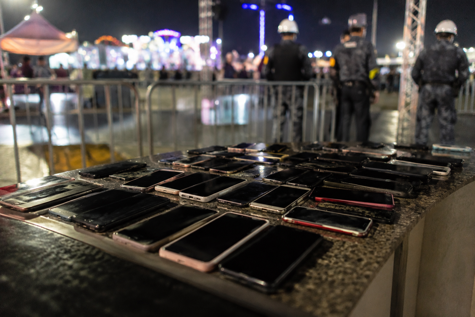 Polícia Militar recupera mais de 30 celulares furtados durante festival de música em São Paulo